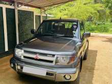 Mitsubishi Pajero Io 1999 SUV