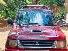 Mitsubishi Pajero Mini 2000 SUV