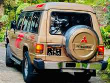 https://riyasewana.com/uploads/mitsubishi-pajero-mk1-1988-412154612482.jpg