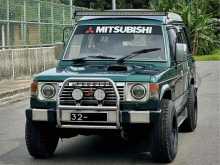 Mitsubishi Pajero Mk1 1985 SUV