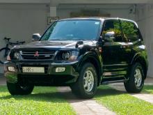 Mitsubishi Pajero Montero 2001 SUV