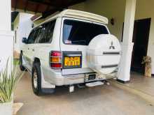 https://riyasewana.com/uploads/mitsubishi-pajero-montero-2000-2612362012752.jpg