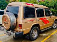 https://riyasewana.com/uploads/mitsubishi-pajero-palathsaba-1988-198185212844.jpg