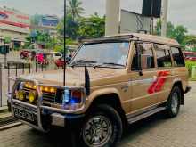 Mitsubishi Pajero Palathsaba MK1 1988 SUV