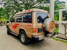 https://riyasewana.com/uploads/mitsubishi-pajero-palathsaba-1988-613461912482.jpg