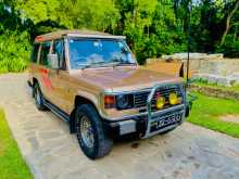 Mitsubishi Pajero Palathsaba MK1 1988 SUV