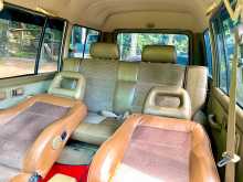 https://riyasewana.com/uploads/mitsubishi-pajero-palathsaba-1989-1317360412784.jpg