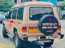 https://riyasewana.com/uploads/mitsubishi-pajero-palathsaba-1989-1710143912762.jpg