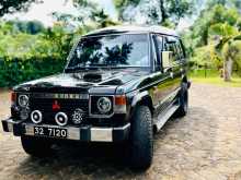 Mitsubishi Pajero 1989 SUV