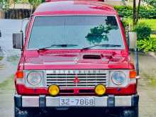 Mitsubishi Pajero 1989 SUV