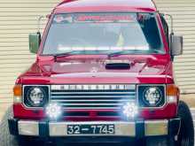 Mitsubishi Pajero 1989 SUV