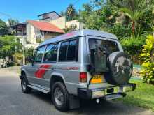 https://riyasewana.com/uploads/mitsubishi-pajero-turbo-192618496.jpg
