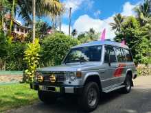 Mitsubishi Pajero 1989 SUV