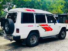 https://riyasewana.com/uploads/mitsubishi-pajero-turbo-1990-1311430412044.jpg