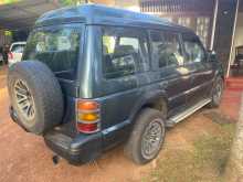 https://riyasewana.com/uploads/mitsubishi-pajero-v-1994-516053212663.jpg