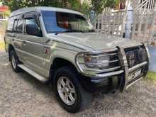 https://riyasewana.com/uploads/mitsubishi-pajero-v34-32206215003.jpg