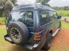 https://riyasewana.com/uploads/mitsubishi-pajero-v36-1994-138145112994.jpg