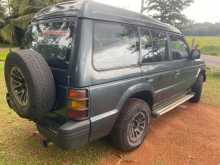 Mitsubishi PAJERO V36 1994 SUV