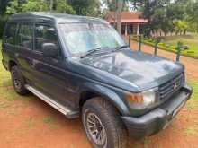 https://riyasewana.com/uploads/mitsubishi-pajero-v36-1994-36282712412.jpg