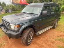 https://riyasewana.com/uploads/mitsubishi-pajero-v36-1994-36282712543.jpg