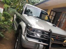 https://riyasewana.com/uploads/mitsubishi-pajero-v46-1217412010504.jpg