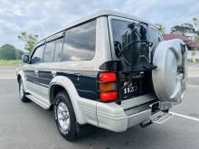 https://riyasewana.com/uploads/mitsubishi-pajero-v46-1312440517596.jpg
