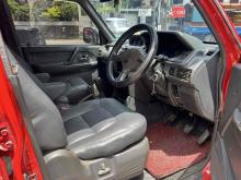 https://riyasewana.com/uploads/mitsubishi-pajero-v46-2913282424423.jpg