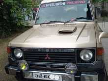 Mitsubishi Pajero 1988 SUV