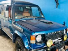 Mitsubishi Pajero 1987 SUV