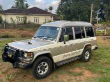 Mitsubishi Pajero 1988 SUV