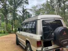 https://riyasewana.com/uploads/mitsubishi-palathsabha-pajero-1988-48440612144.jpg
