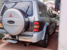 https://riyasewana.com/uploads/mitsubishi-pejaro-1382308406257.jpg