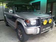 Mitsubishi Pajero 1992 SUV