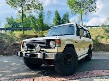 Mitsubishi Pajero 1990 SUV