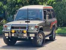 https://riyasewana.com/uploads/mitsubishi-pejero-1213160622603.jpg