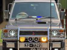 Mitsubishi Pajero 1989 SUV