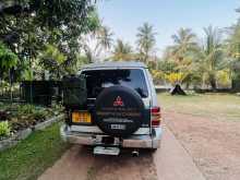 https://riyasewana.com/uploads/mitsubishi-pejero-1914331022633.jpg