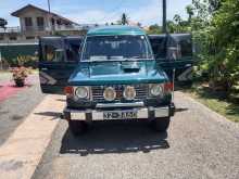 Mitsubishi Pajero 1988 SUV