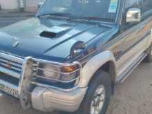https://riyasewana.com/uploads/mitsubishi-pejero-v46-1993-218083412502.jpg