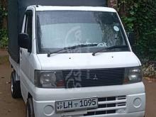 Mitsubishi Petrol 2005 Lorry