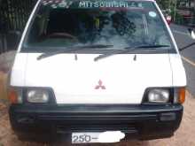 Mitsubishi PO15 1994 Van