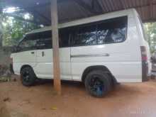 Mitsubishi PO15 1994 Van