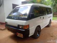 Mitsubishi PO15 1994 Van