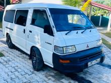 Mitsubishi PO15 2012 Van