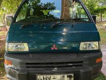 Mitsubishi PO5 1999 Van