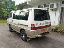 https://riyasewana.com/uploads/mitsubishi-po-5-1992-129102012093.jpg