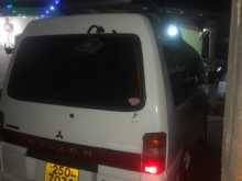 Mitsubishi PO5 1996 Van
