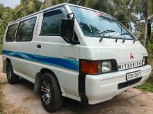 Mitsubishi PO5 2006 Van