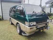 Mitsubishi PO5 1996 Van