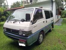 Mitsubishi PO05 1987 Van
